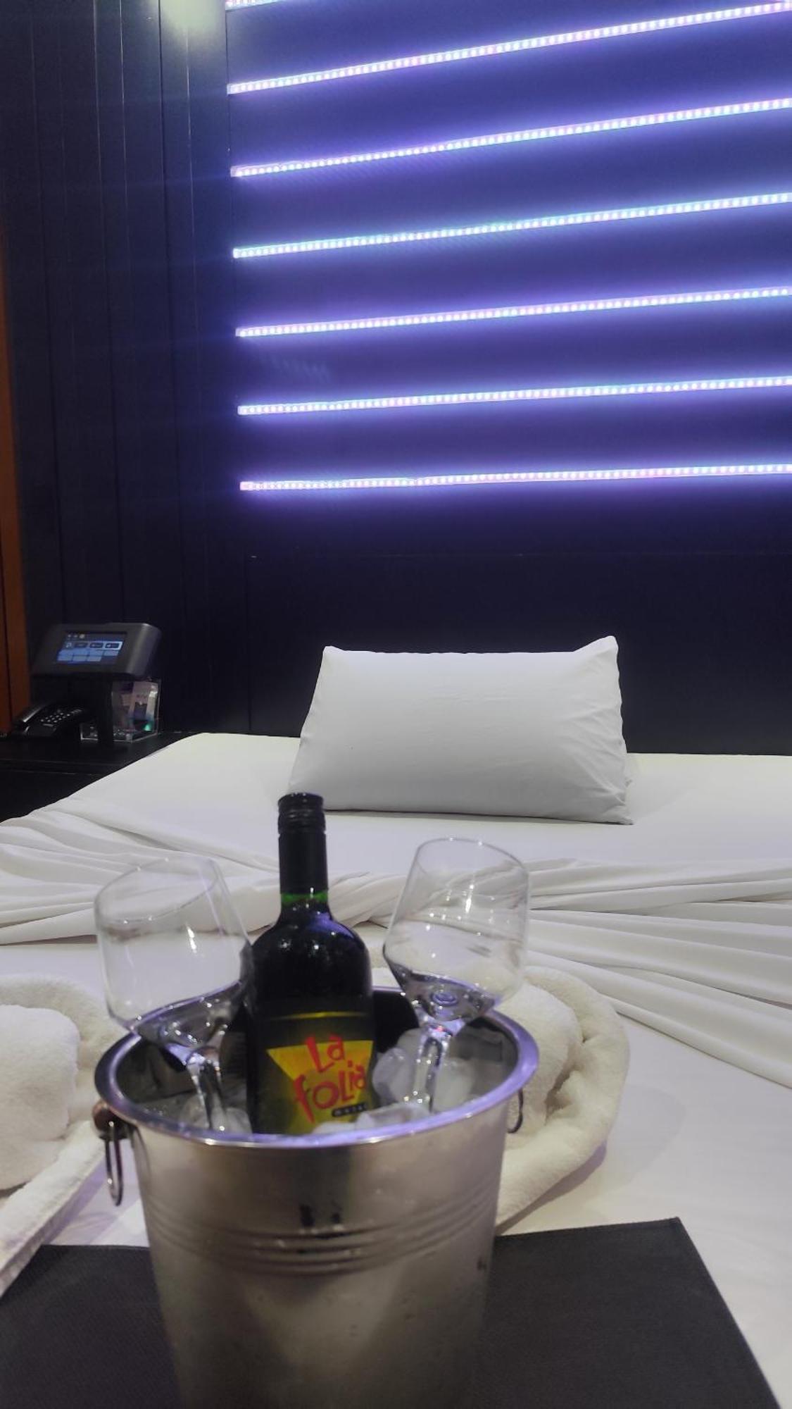 Motel La Folia Ribeirao Preto Exterior photo